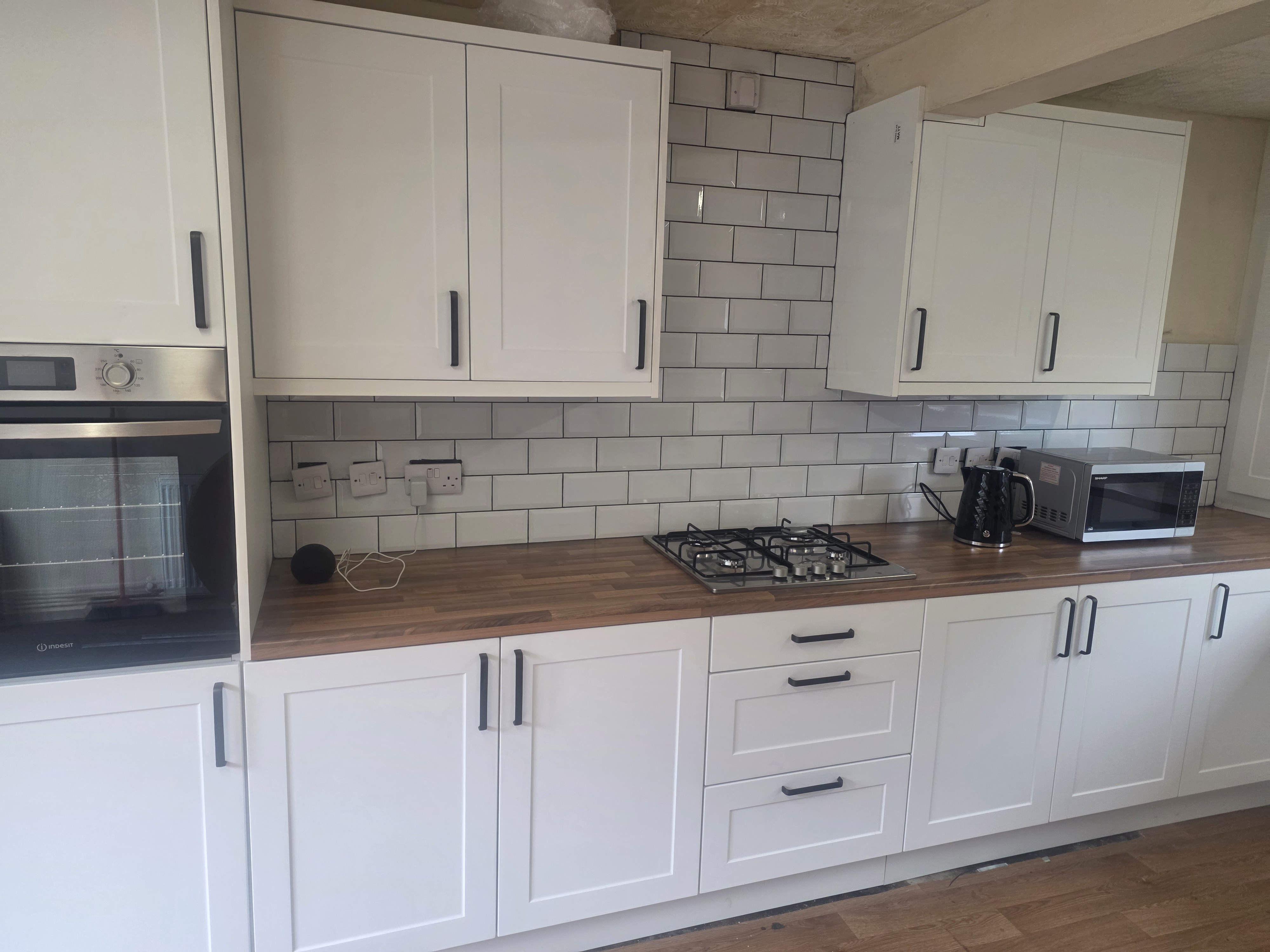 Kitchen fitting projects